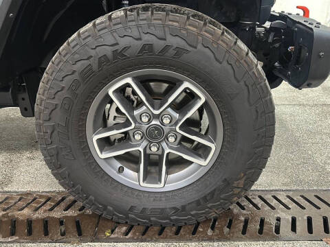 2024 Jeep Gladiator Mojave X