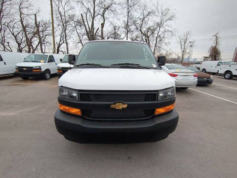2025 Chevrolet Express 2500