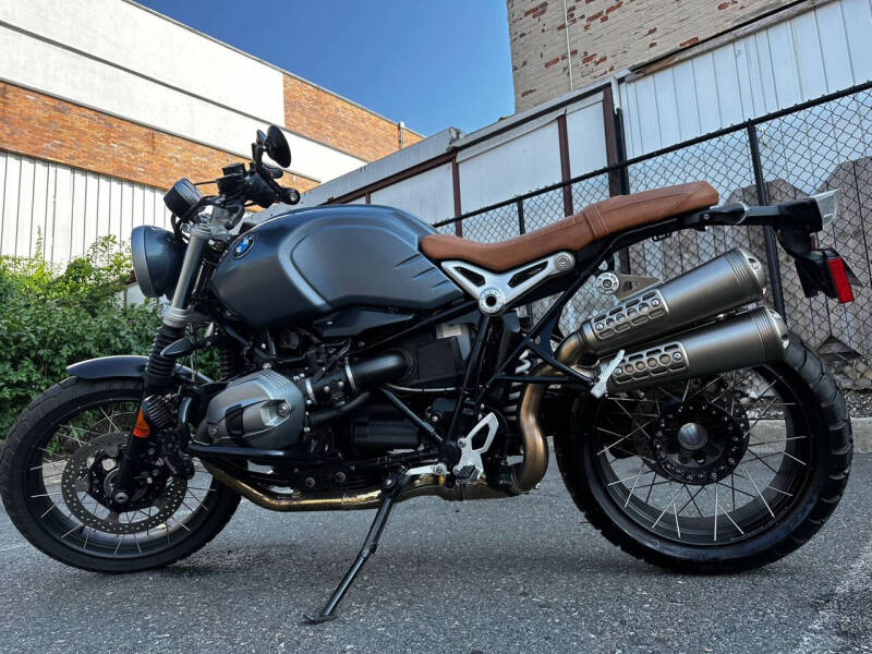 2019 BMW RNINE-T