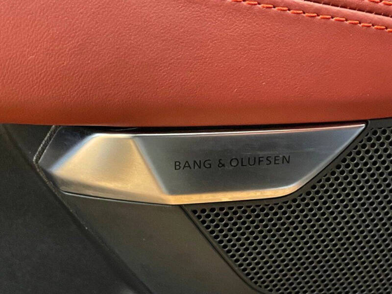 2024 Audi e-tron GT quattro Premium Plus