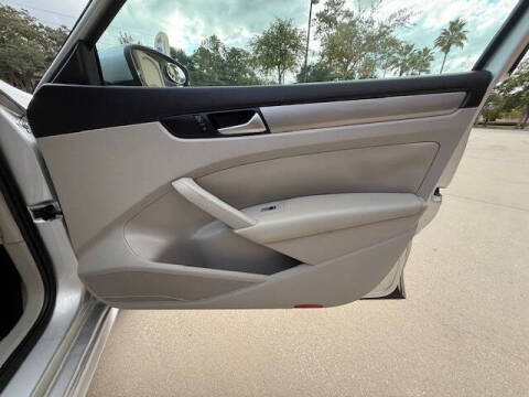 2015 Volkswagen Passat 1.8T Wolfsburg Edition