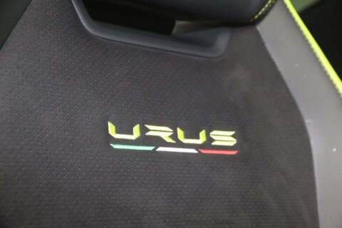 2022 Lamborghini Urus