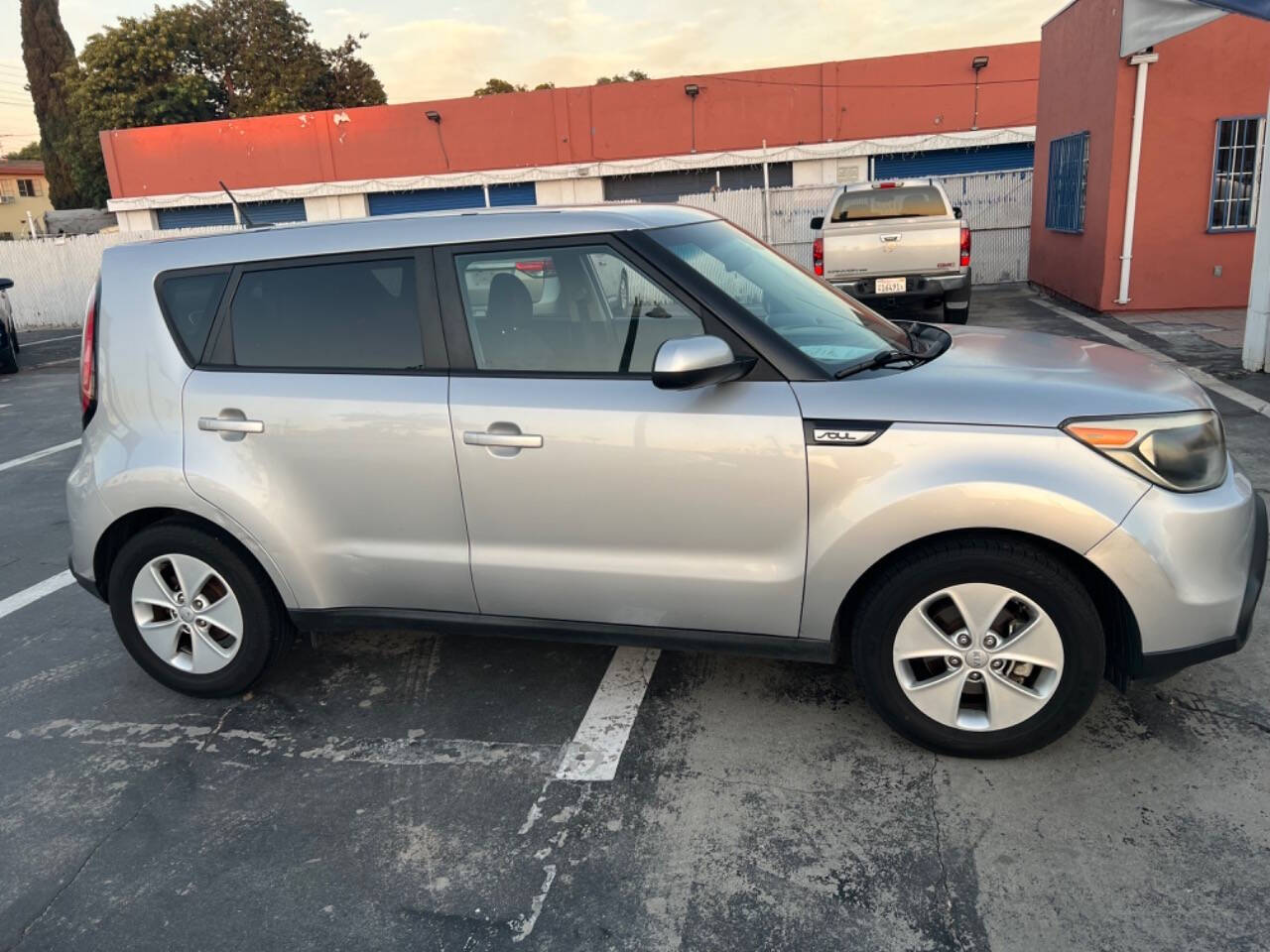 2016 Kia Soul for sale at Unique Auto Sales, Inc. in Bell, CA