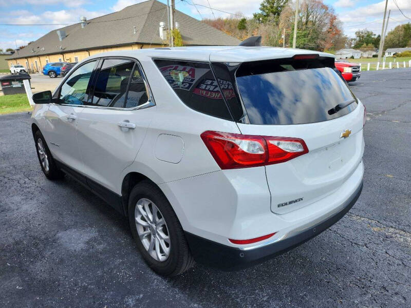 2019 Chevrolet Equinox LT photo 3