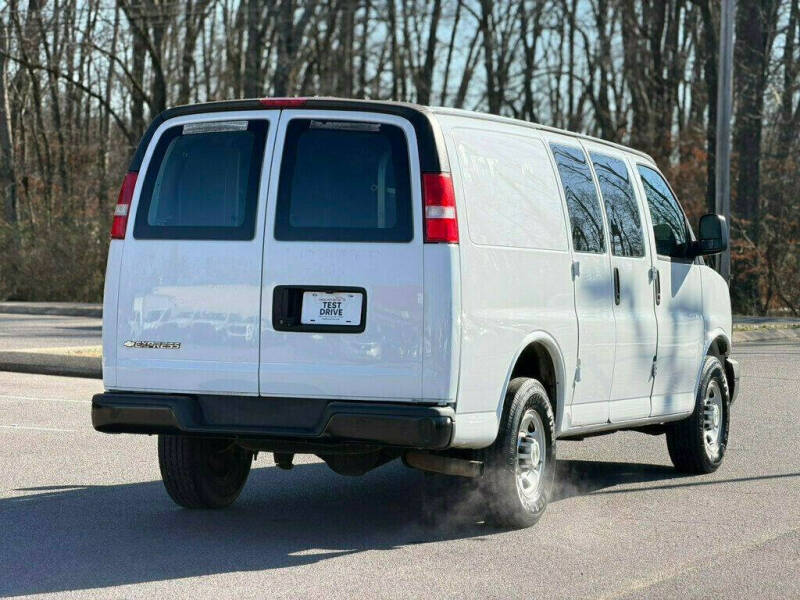 2019 Chevrolet Express 2500