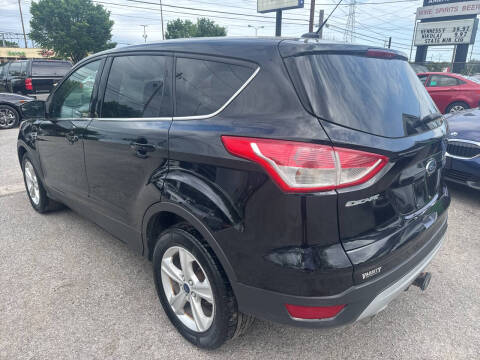 2016 Ford Escape SE