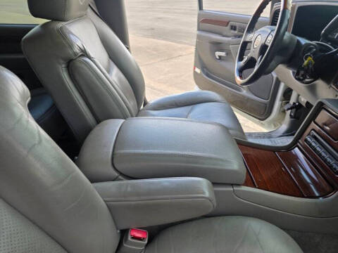2004 Cadillac Escalade