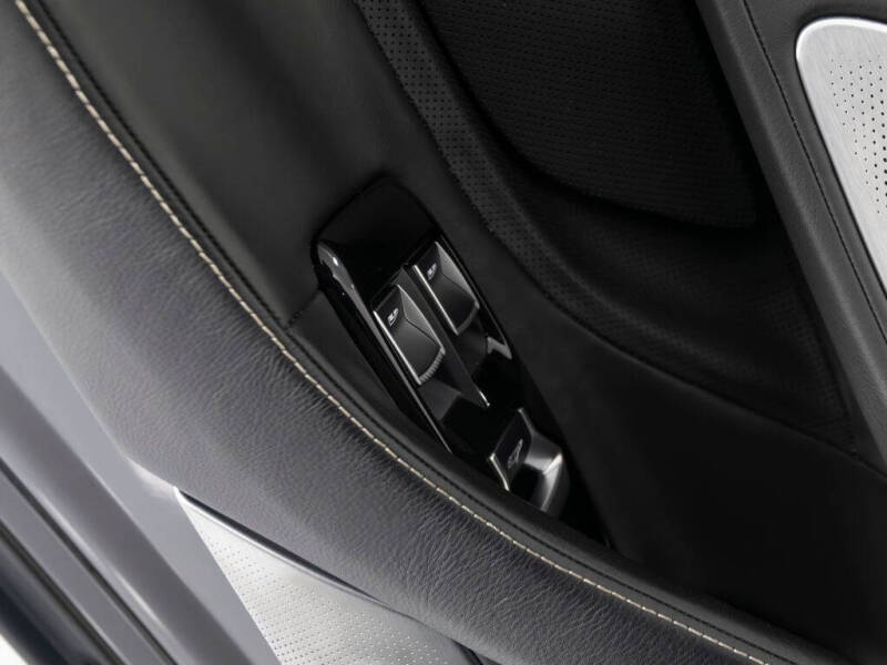 2023 McLaren GT