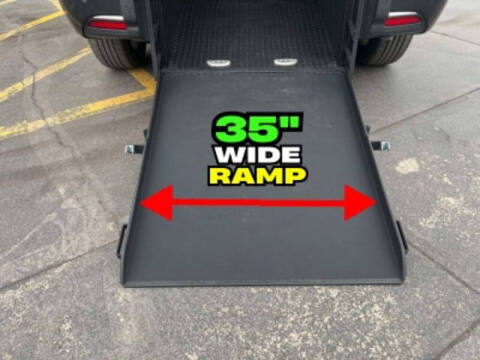 2024 Chrysler Pacifica Touring