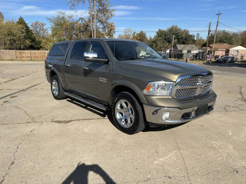 2015 RAM 1500 Laramie