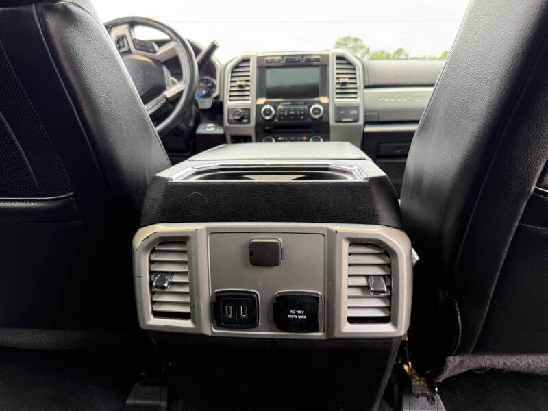 2017 Ford F-350 Super Duty Lariat