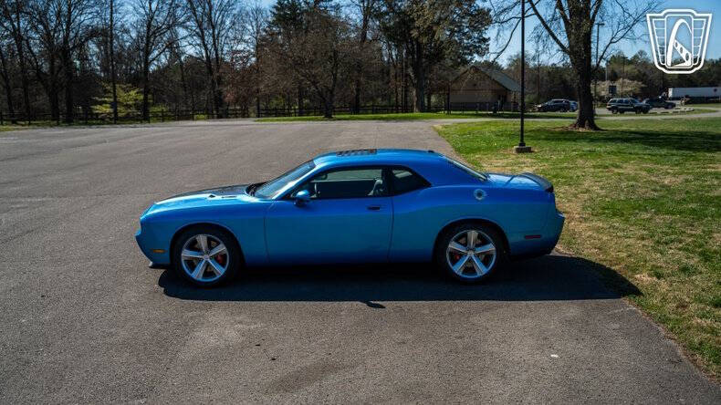 2010 Dodge Challenger SRT8