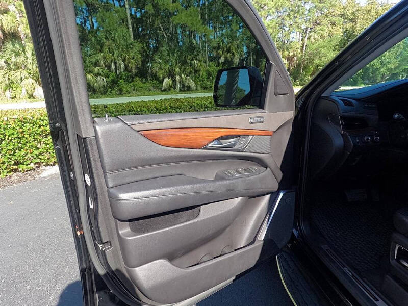 2018 Cadillac Escalade Premium Luxury