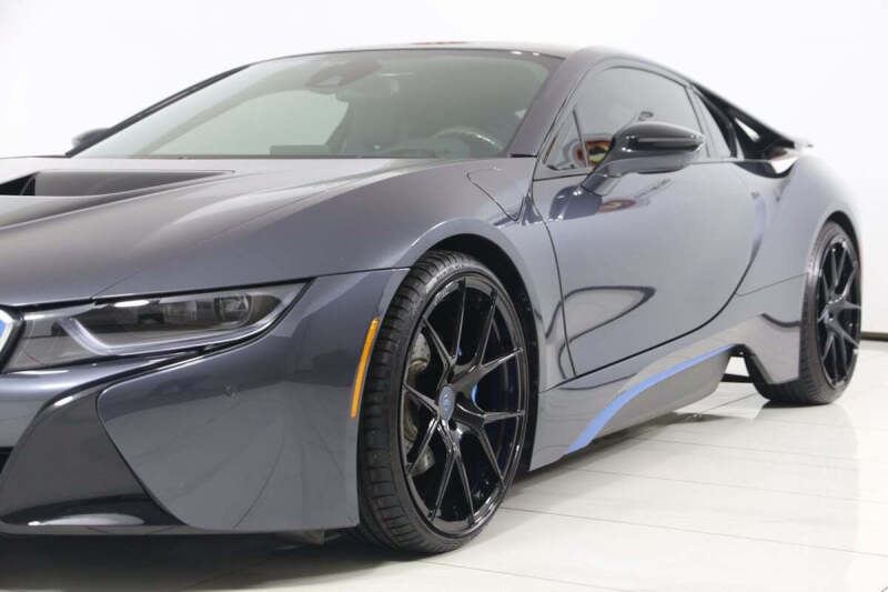 2017 BMW i8