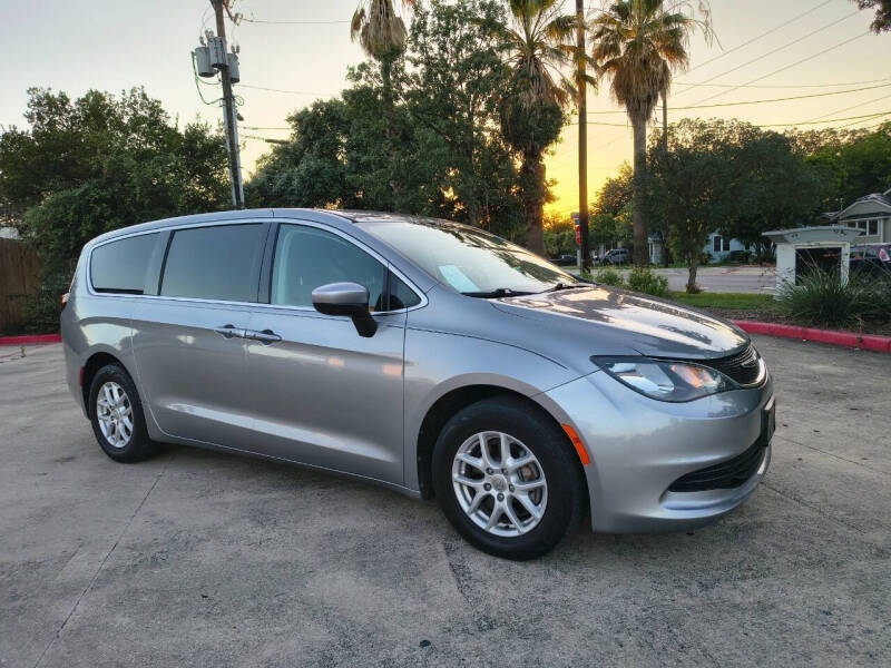 2017 Chrysler Pacifica Touring
