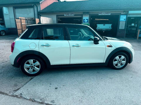 2016 MINI Hardtop 4 Door Cooper
