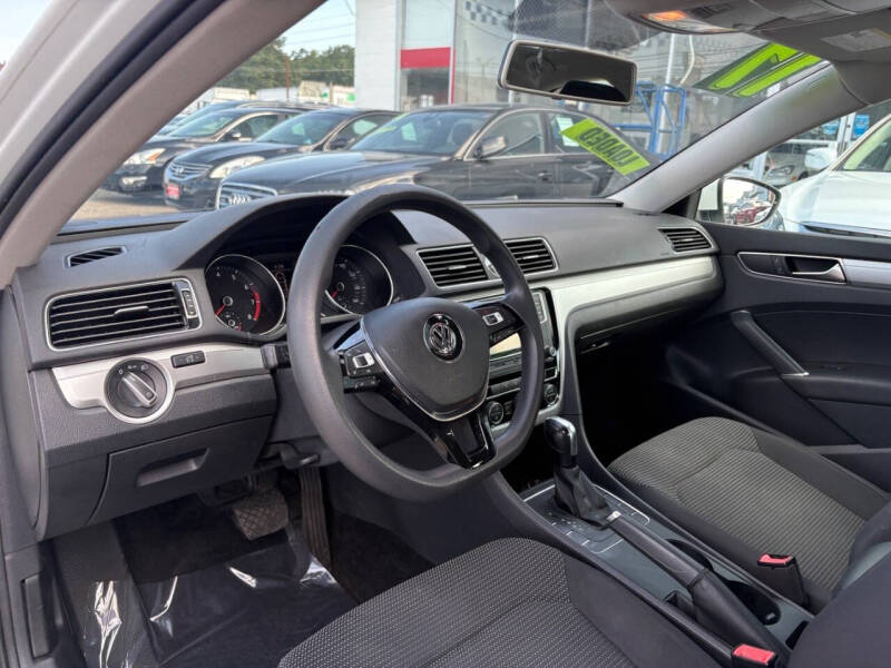 2017 Volkswagen Passat 1.8T S