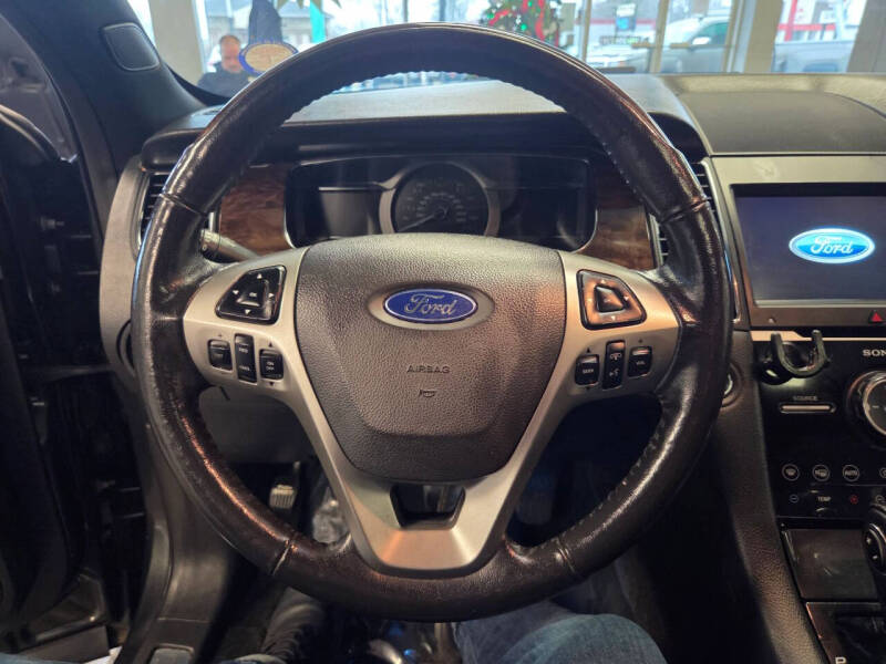 2016 Ford Taurus Limited