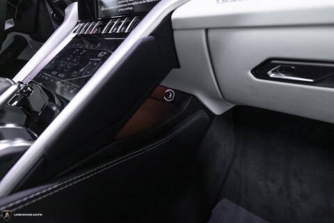 2023 Lamborghini Urus S