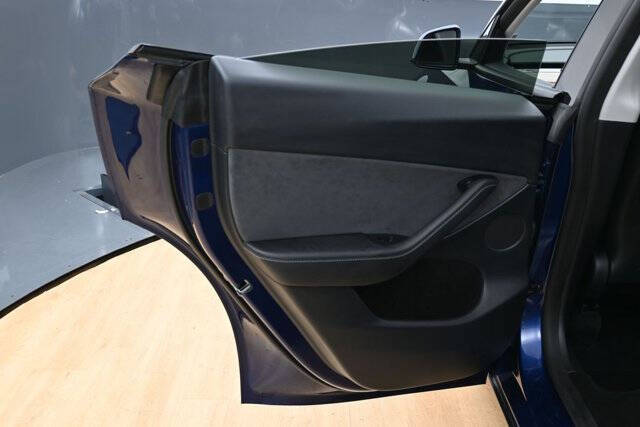 2025 Tesla Model Y Long Range