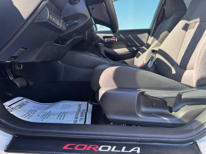 2022 Toyota Corolla LE