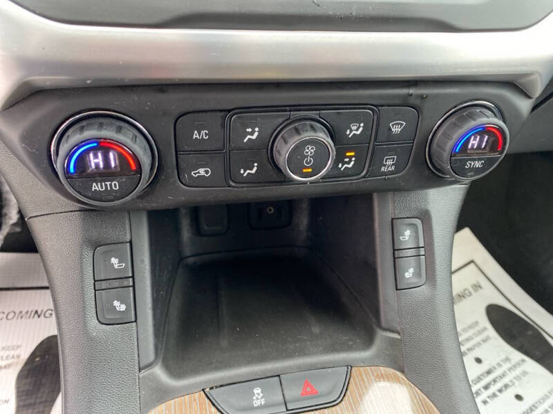 2017 GMC Acadia SLE-2