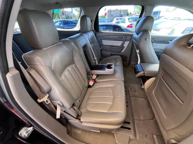 2015 GMC Acadia SLE-2