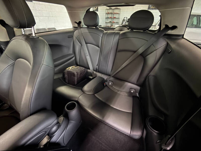 2016 MINI Hardtop 2 Door Cooper