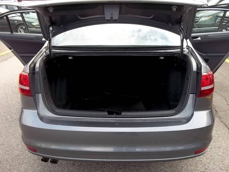 2017 Volkswagen Jetta 1.8T SEL Premium