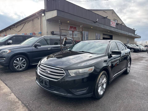 2013 Ford Taurus for sale at Six Brothers Mega Lot in Youngstown OH