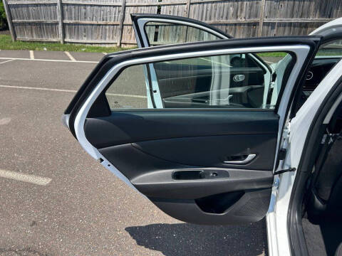 2023 Hyundai Elantra