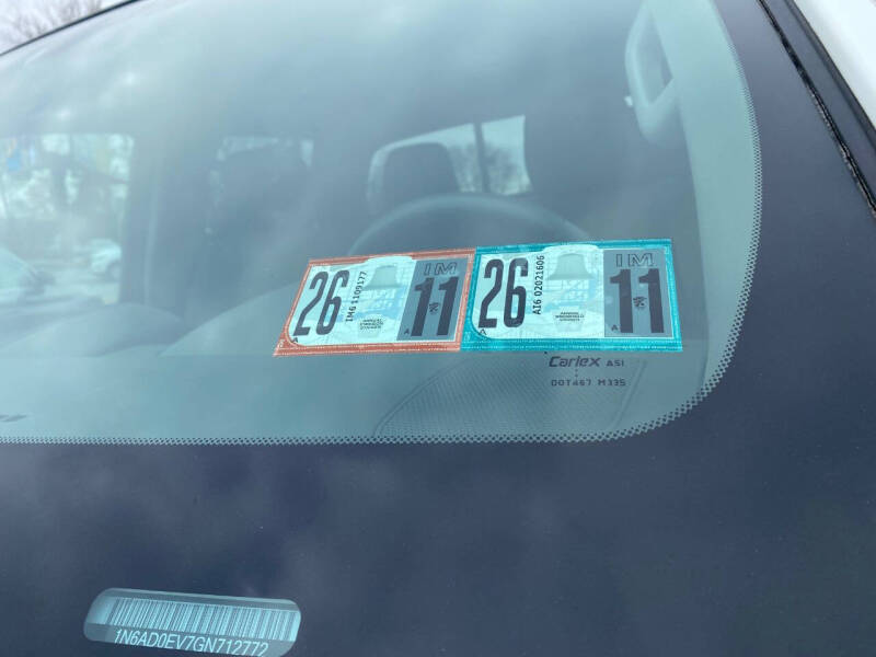 2016 Nissan Frontier SV