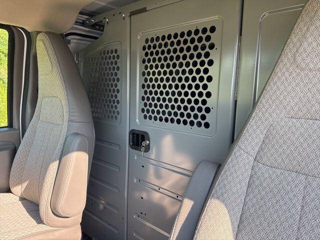 2025 GMC Savana 3500