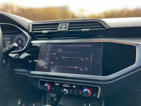 2021 Audi Q3 quattro S line Premium 45 TFSI