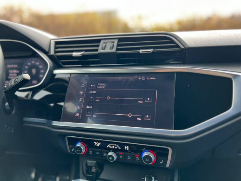 2021 Audi Q3 quattro S line Premium 45 TFSI