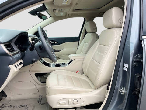 2022 GMC Acadia Denali