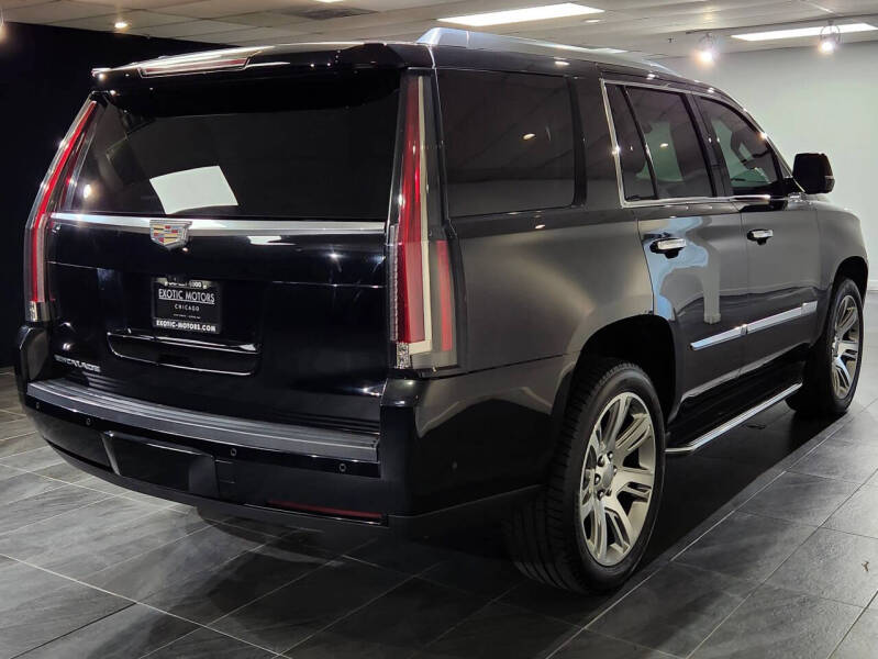 2017 Cadillac Escalade Luxury