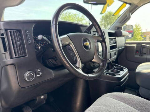 2017 Chevrolet Express 2500