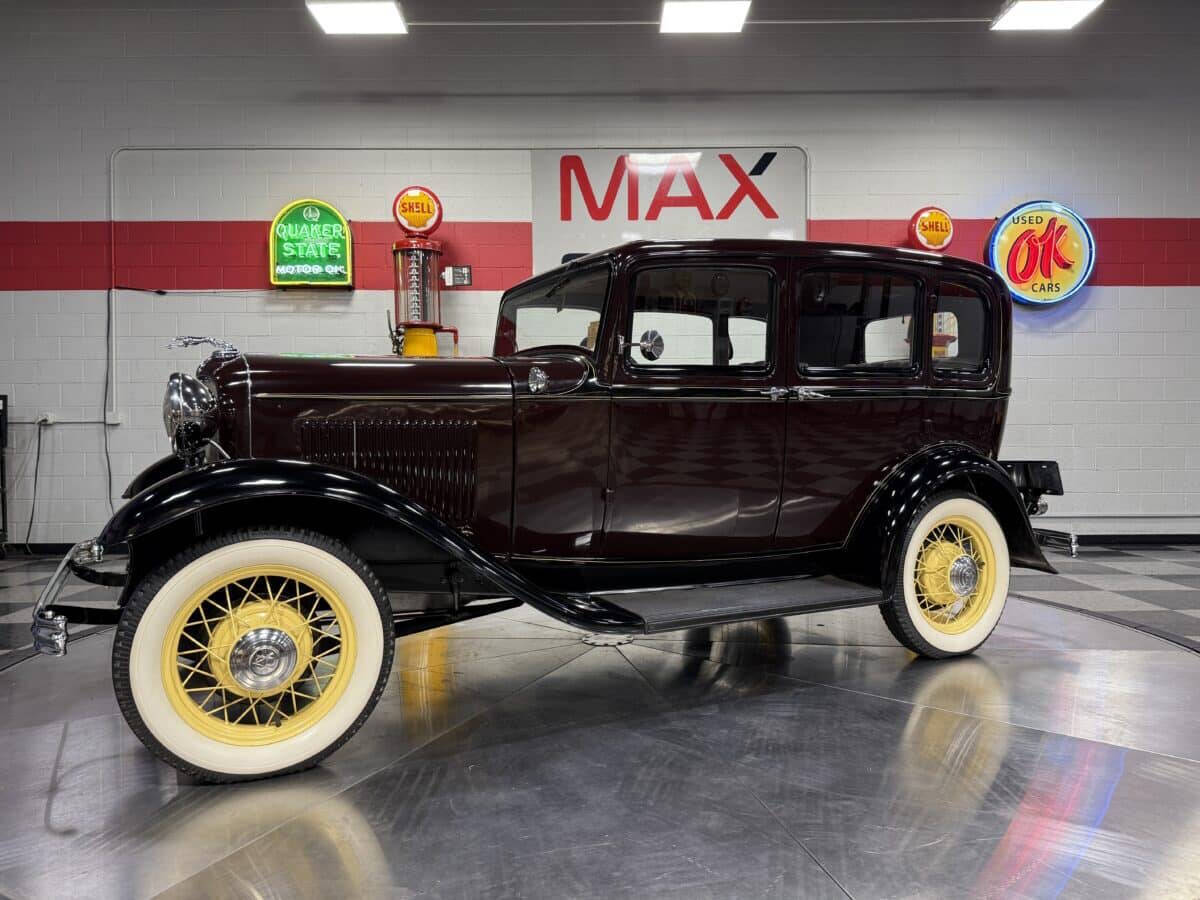 1932 Ford Model 18 7