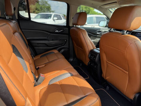 2017 GMC Acadia SLT-1
