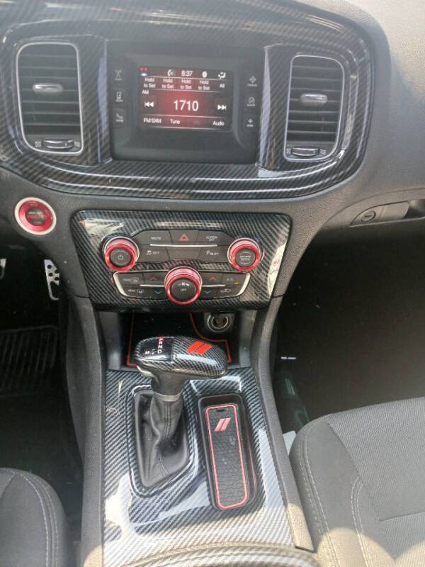 2017 Dodge Charger SE