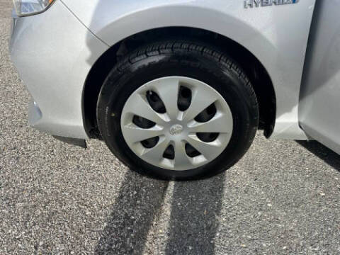 2014 Toyota Prius c Three