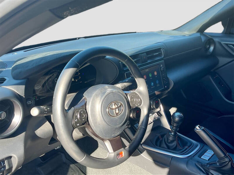 2024 Toyota GR86 Premium