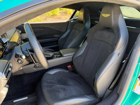 2025 Aston Martin Vantage