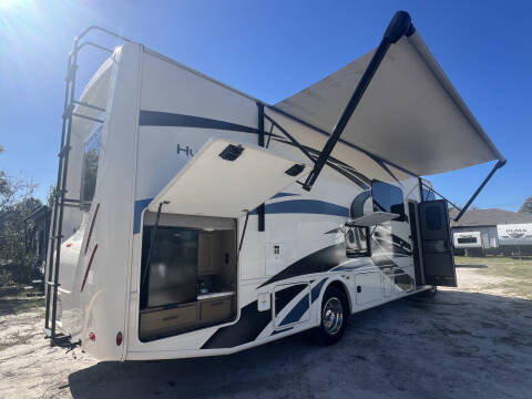 2021 Thor Motor Coach Hurricane