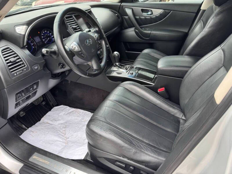 2012 Infiniti FX35
