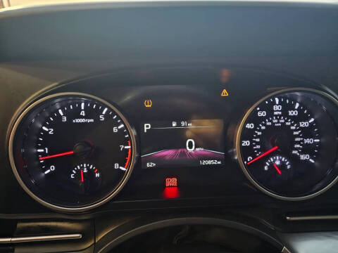 2022 Kia Carnival LX