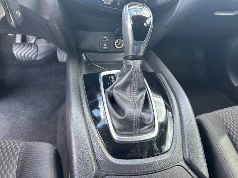 2017 Nissan Rogue Sport S