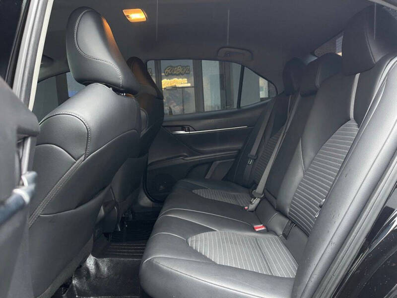 2024 Toyota Camry Hybrid SE