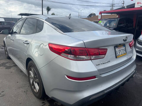 2019 Kia Optima LX